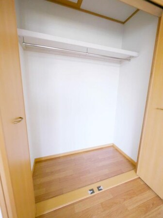 パ-クアドニス弐番館の物件内観写真